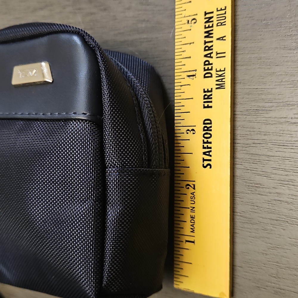 Tumi For Delta Black Travel Pouch - Picture 6 of 10
